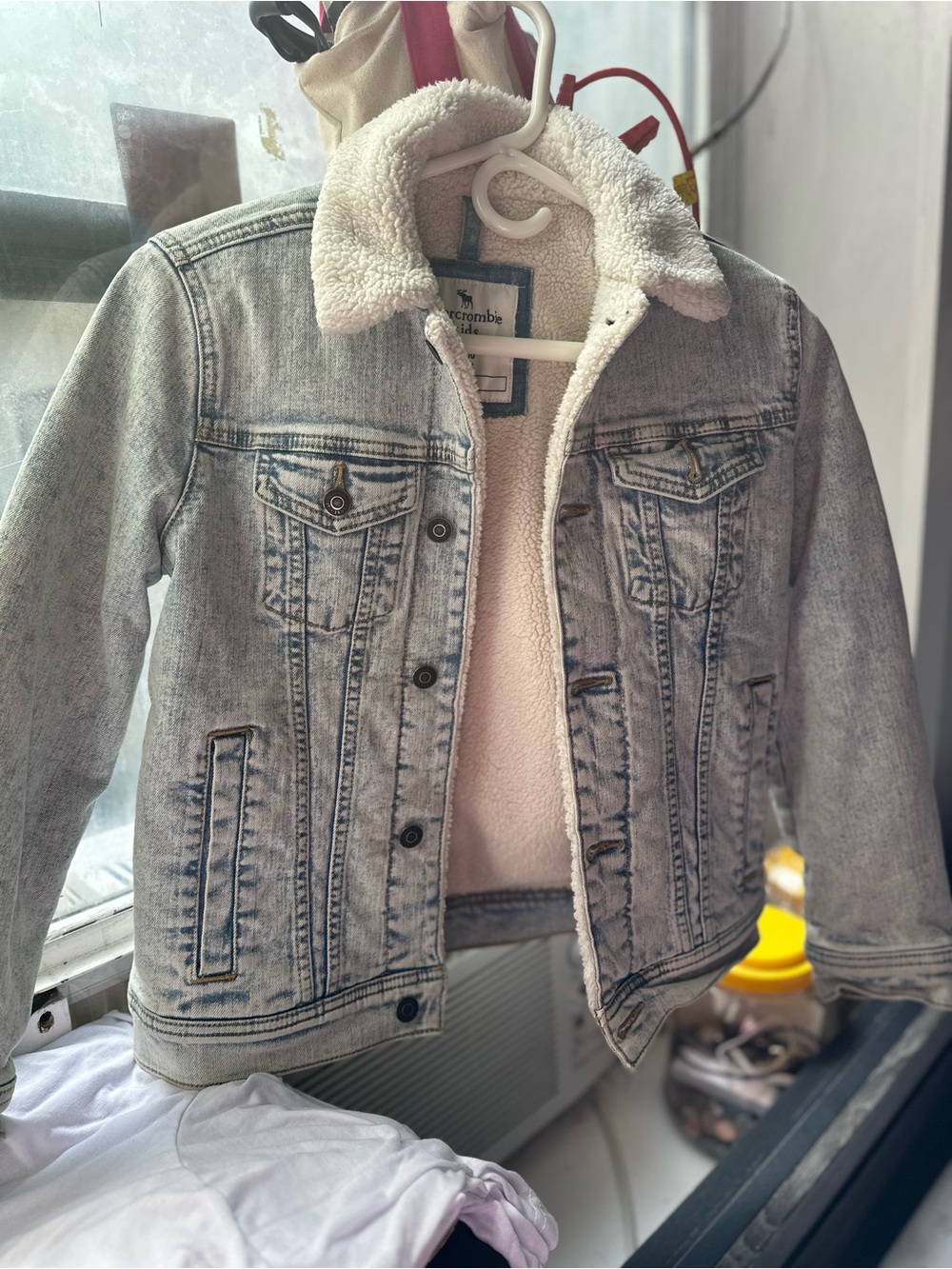 abercrombie kids Light-Wash Denim Jacket with Cream Sherpa Collar